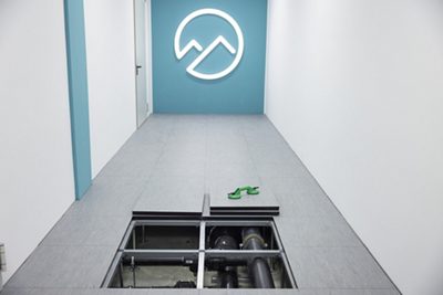 NETMOUNTAINS setzt Polymer-Flow-Solutions sowohl im Gray- als auch im White-Space ein und profitiert dabei von Korrosionsbeständigkeit, geringer Wärmeleitfähigkeit und zuverlässigem langfristigem Betrieb. Quelle: GF 