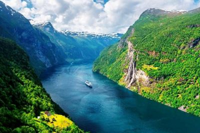 Cruise Ship