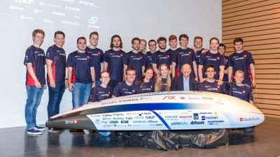 Group photo of the Swissloop 2019 team