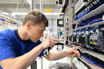 Electrical engineering - Systems and operating technology 